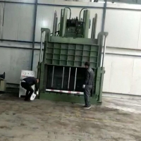 Y82系列立式液压打包机