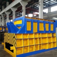 630型箱式废金属剪切机